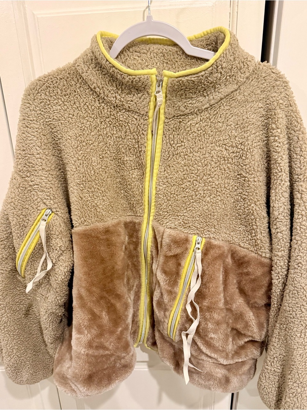 UGG Women’s Sherpa size M furry Zip Jacket with Faux-Fur Pockets Yellow & Brown